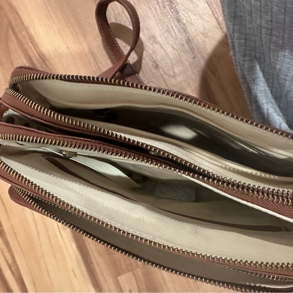 Elegant Brown Leather Crossbody Bag‎ - Picture 2 of 6